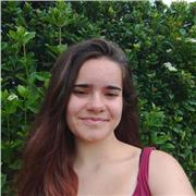 Soy una alumna de tercero de carrera de Trabajo Social, tengo el titulo de C1 de Euskera (equivalente al EGA) y domino bien el castellano. Estoy dispuesta a impartir más temas aparte del Euskera